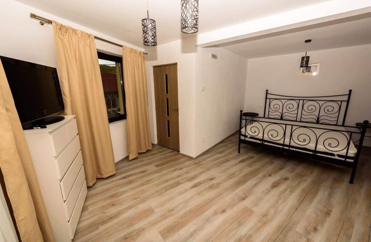 Appartamento Casa Sky Orşova Esterno foto